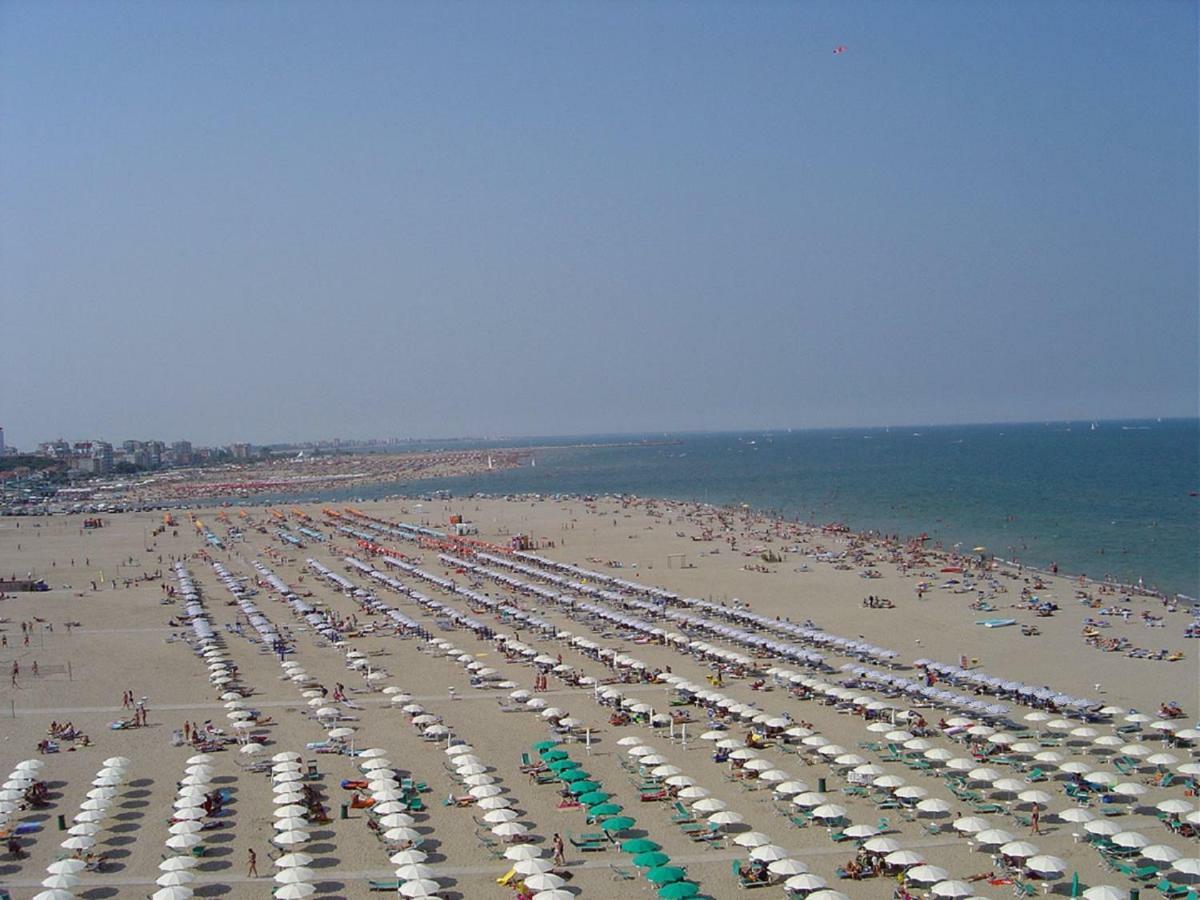 Dena Chalets - Lido Di Spina At The Beach Exterior foto